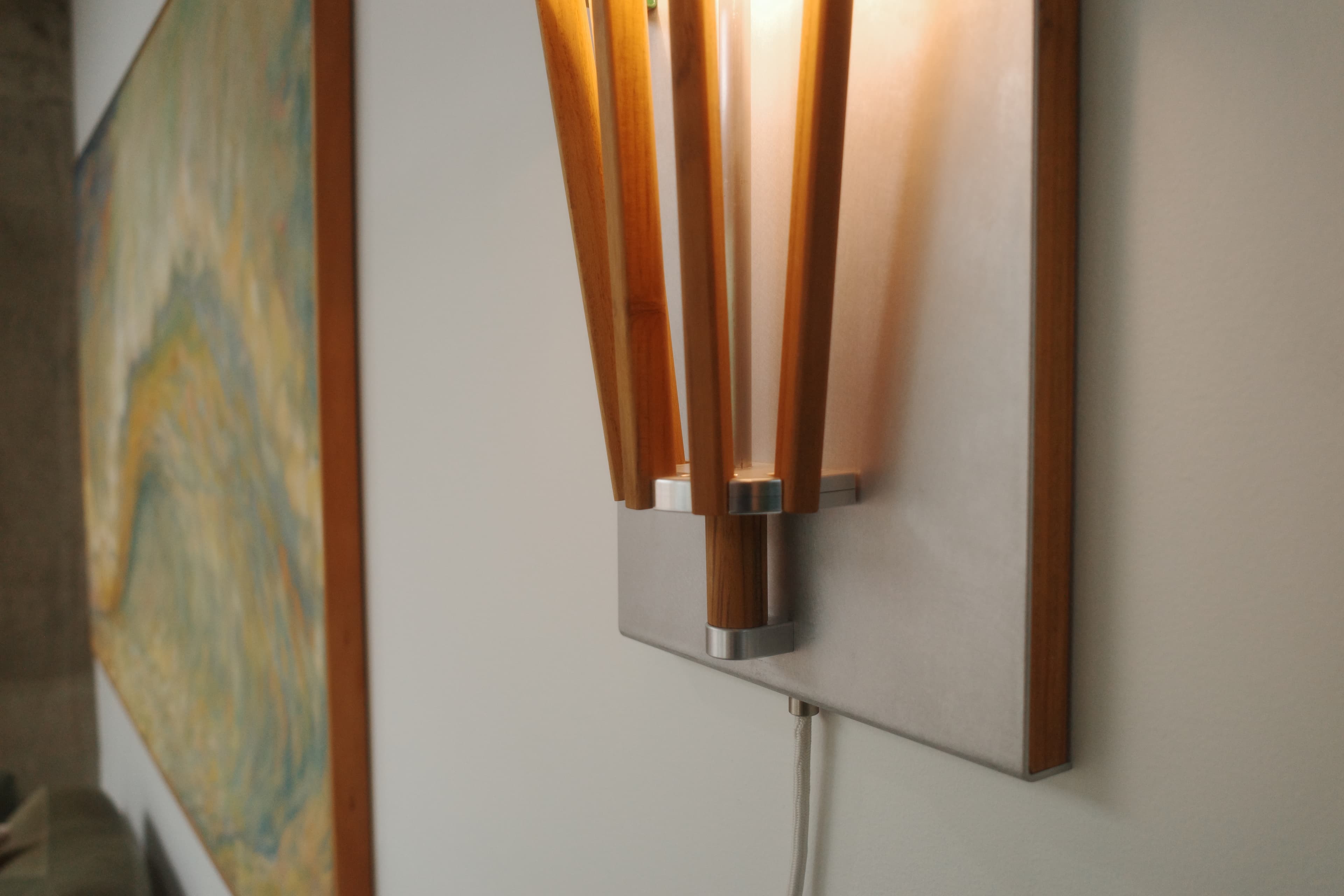 Hanger Lamp handle close-up